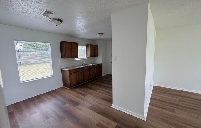 3 Bedroom - Move in Ready in South East Houston