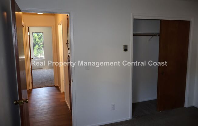 2 beds, 1 bath, $2,300, Unit # 8