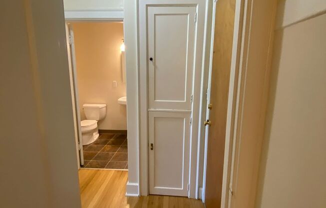 Studio, 1 bath, 454 sqft, $1,545, Unit 303