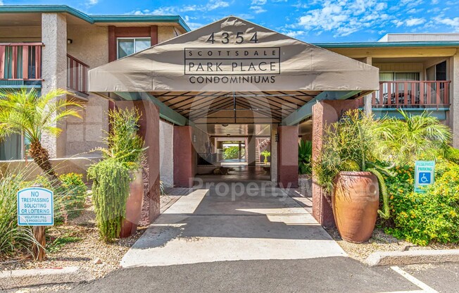 1 bed, 1 bath, 960 sqft, $1,425, Unit 218