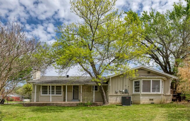 Gorgeous, Spacious Home in Meadowbrook Area, Ft Worth