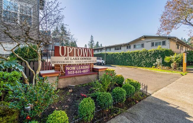 1 bed, 1 bath, 840 sqft, $1,875, Unit 46