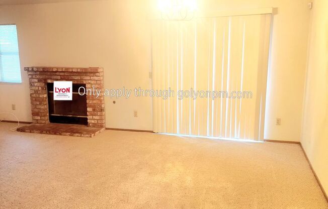 Cozy Home in Elk Grove- Available Now!