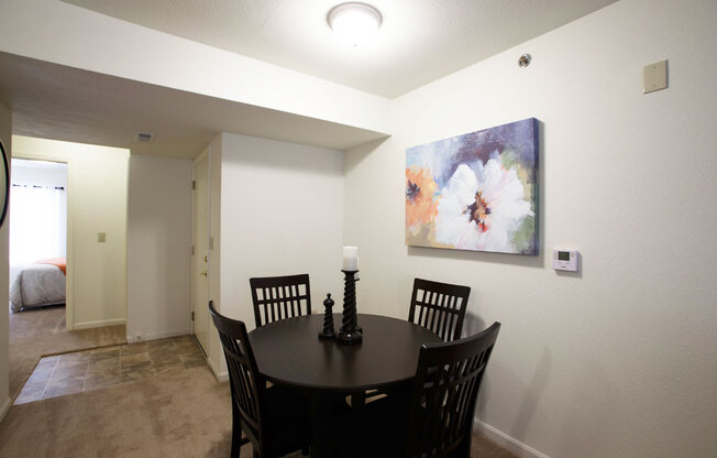 Dining Area at Limestone Creek Apartment Homes, Madison