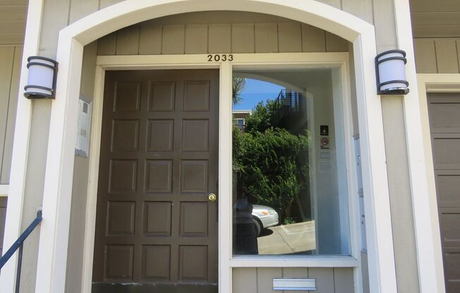 2 beds, 1.5 baths, $3,575, Unit 2033 Castro #32