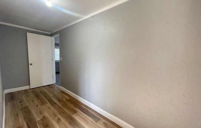 2 beds, 1 bath, $1,600