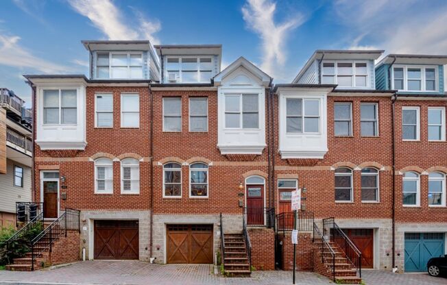 1011 S. Decker Avenue/4 Bedroom, 3.5 Bath Townhouse with Parking in Canton