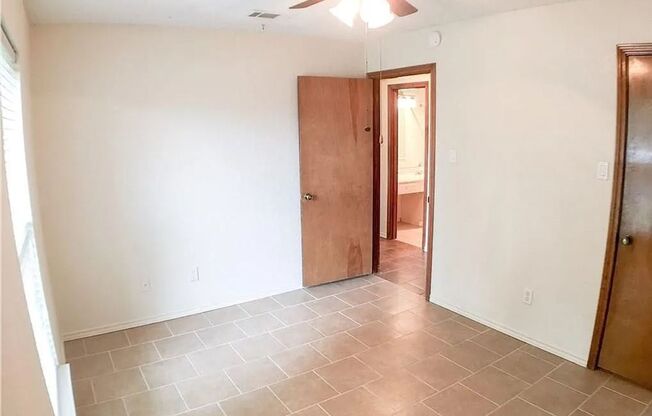 3 beds, 2 baths, $2,200