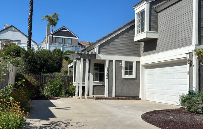 Beautifully Renovated Craftsman  4 Bed/2.5 Bath Home in Murrieta
