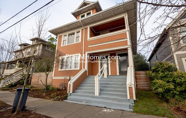 Spacious Upper Level Two Bedroom Duplex In The Heart Of NE Portland!