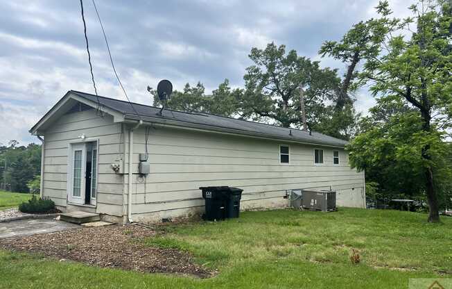8501 MAPLEWOOD TRL