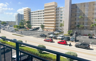 401 Golden Isles Dr