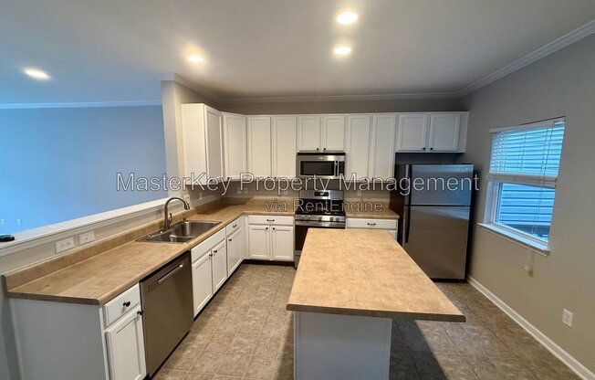 118 DARLEY DL LOOP