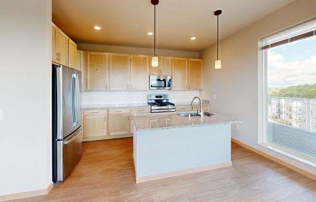 2 beds, 2 baths, 1,353 sqft, $2,500, Unit #523
