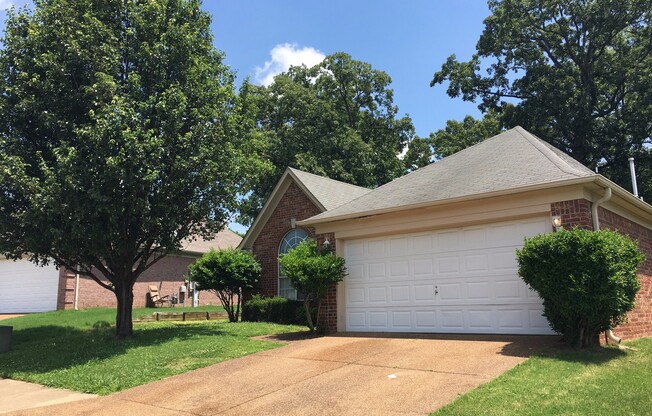 3br/2ba Home in the Bartlett area. Vaulted Ceilings! Fenced Back Yard. Pets are owners approval, fees apply.