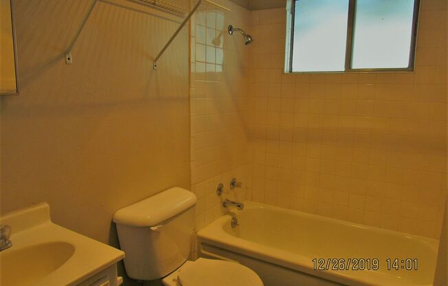 1 bed, 1 bath, $1,200, Unit 333 Park Ave # 2