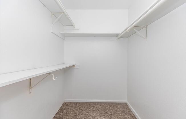 1 bed, 1 bath, 576 sqft, $855