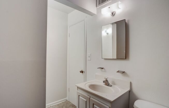 Hillsdale Manor Apartments