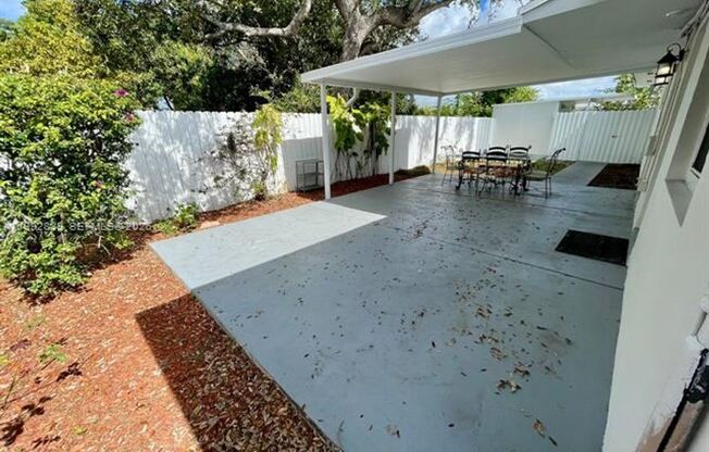 7023 SW 2nd St # 7023 MIAMI, FL 33144
