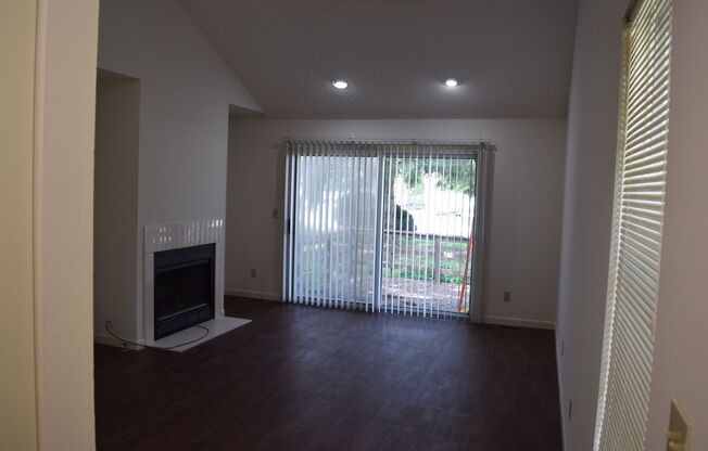 2 beds, 2 baths, 1,138 sqft, $1,630