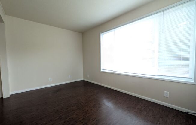 3 beds, 1 bath, $1,995