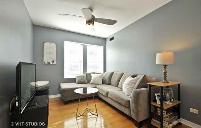 2649 N Kedzie Avenue Unit #3G