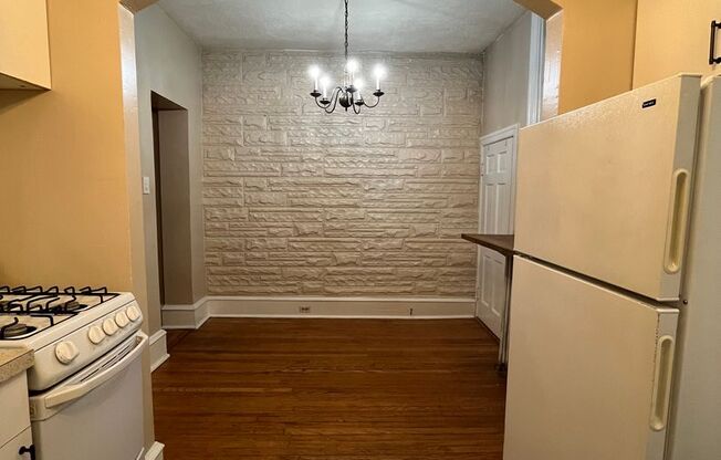 1 bed, 1 bath, $1,850, Unit #3 (1st Floor Rear)