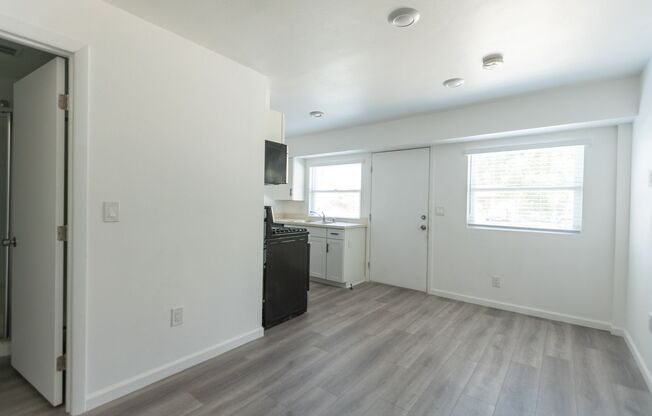 Studio, 1 bath, 499 sqft, $1,948, Unit 20