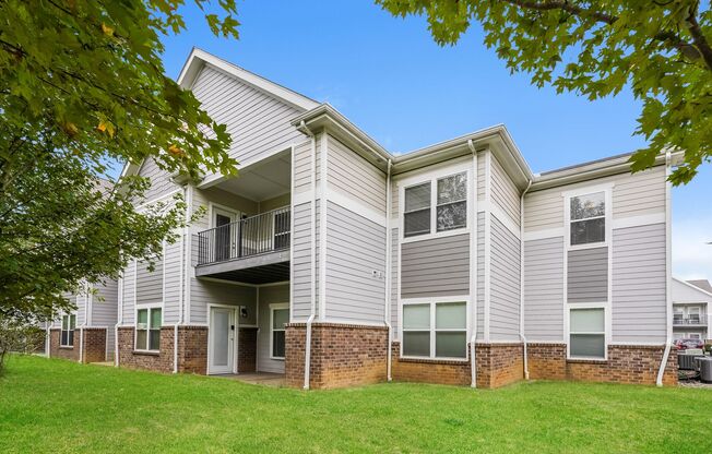 3 beds, 2 baths, 1,440 sqft, $1,520, Unit V108