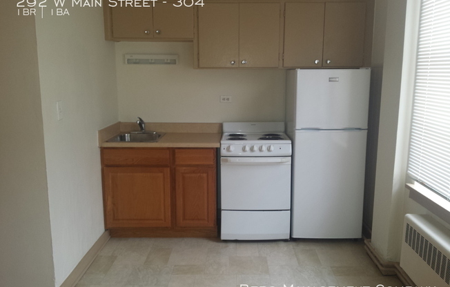 292 W Main St