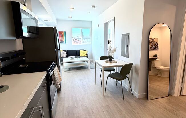 1 bed, 1 bath, 347 sqft, $1,263, Unit 103a