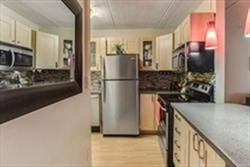 2 beds, 1 bath, 810 sqft, $3,000, Unit T35