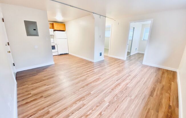 2 beds, 1 bath, 648 sqft, $1,995, Unit 105
