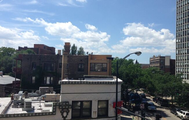 1 bed, 1 bath, $1,700, Unit 206