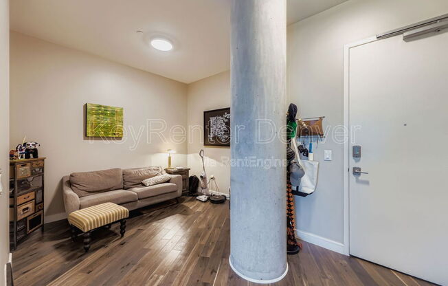 1 bed, 1.5 baths, 951 sqft, $2,300, Unit 617