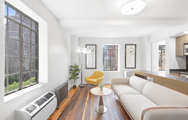 45 TUDOR CITY PL