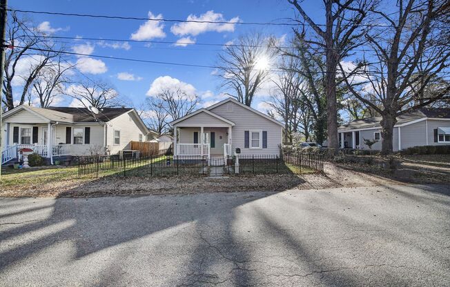 Wonderful Cottage Home in Gastonia!