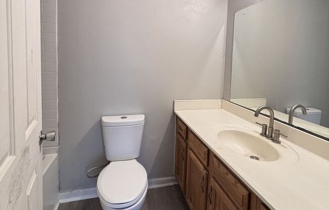 1 bed, 1 bath, 560 sqft, $685, Unit K75