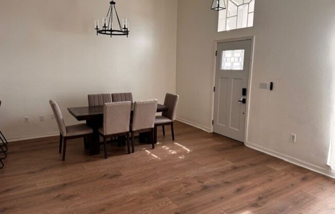Beautiful 3 bedroom 2 bathroom home available now!!!!