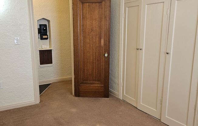 1 bed, 1 bath, $700, Unit 410