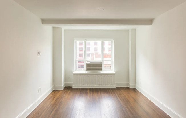 507 W 113 ST