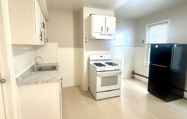 8 HYMER ST
