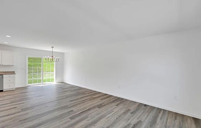 Brand New 3 Bed 3 Bath Single Family Home in SpringGrove