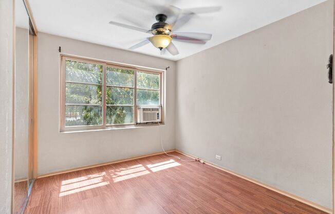 Available now! 1BD/1BA/1PKG at Hawaiiana Gardens in Waikiki.