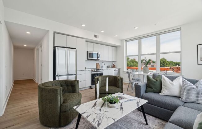 2 beds, 2 baths, 1,000 sqft, $1,795, Unit 203