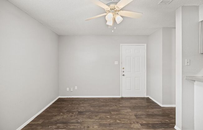 Studio, 1 bath, 500 sqft, $795, Unit 106