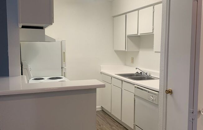 1 bed, 1.5 baths, 866 sqft, $935, Unit 2705