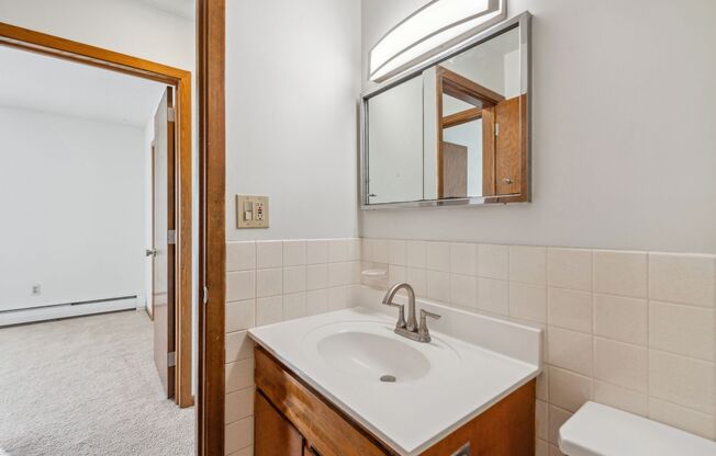 2 beds, 1 bath, 1,000 sqft, $1,400, Unit 1430-306