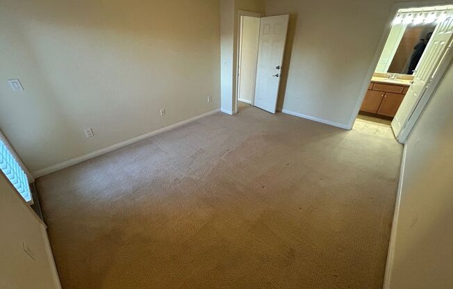 2 beds, 2 baths, $1,225, Unit # 2052