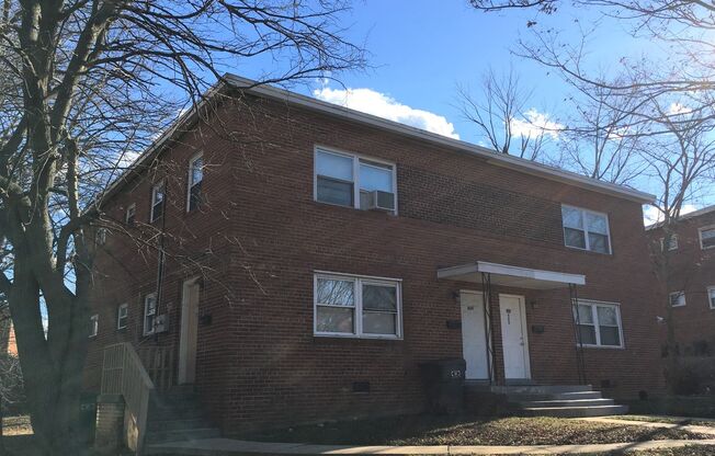 Cozy 2 BR/1 BA Apartment in Laurel!